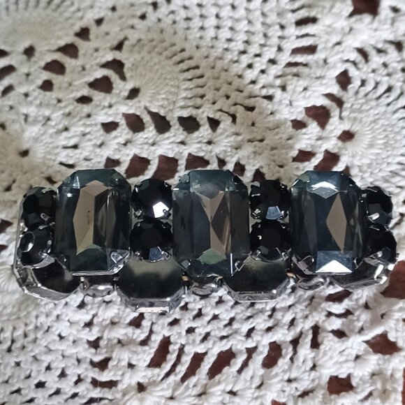 Big Chunky Black Stretch Statement Bracelet W/ Rhinestones - Picture 2 of 5